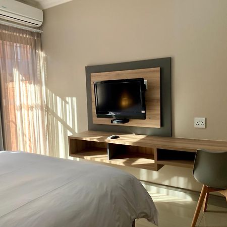 Hotel At Hatfield Apartments 프레토리아 외부 사진
