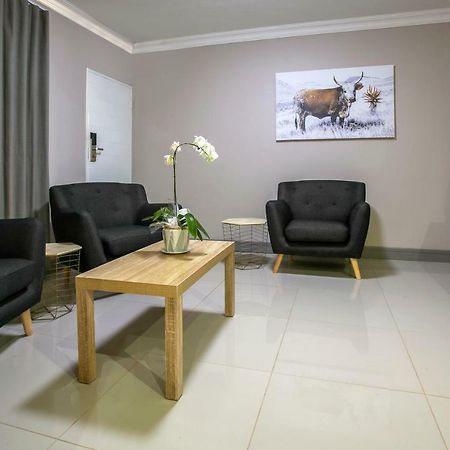 Hotel At Hatfield Apartments 프레토리아 외부 사진